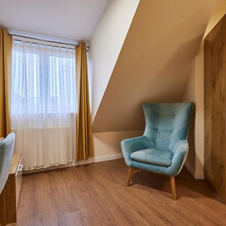 Hotel Isha Francfort-sur-le-Main Extérieur photo