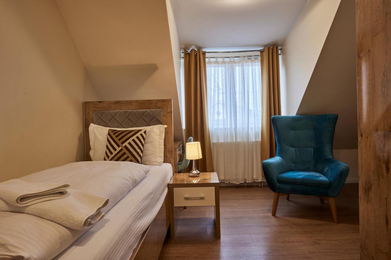 Hotel Isha Francfort-sur-le-Main Extérieur photo