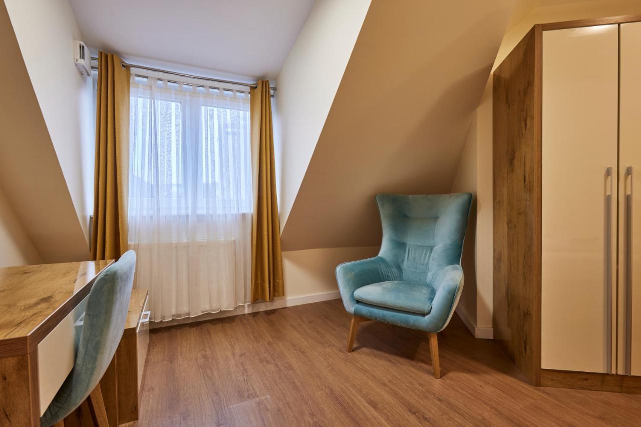 Hotel Isha Francfort-sur-le-Main Extérieur photo