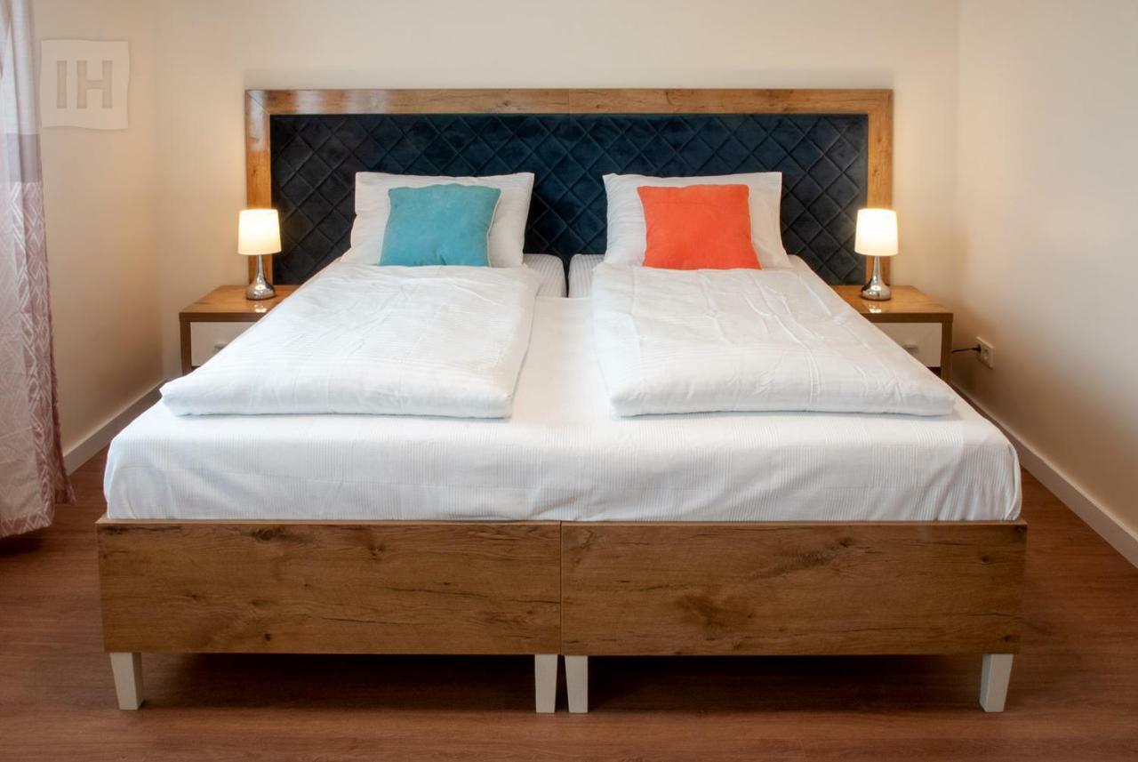 Hotel Isha Francfort-sur-le-Main Extérieur photo